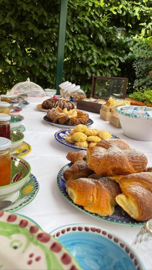 Casa Rosaria Amalfi Coast Bed & Breakfast Vietri Bagian luar foto